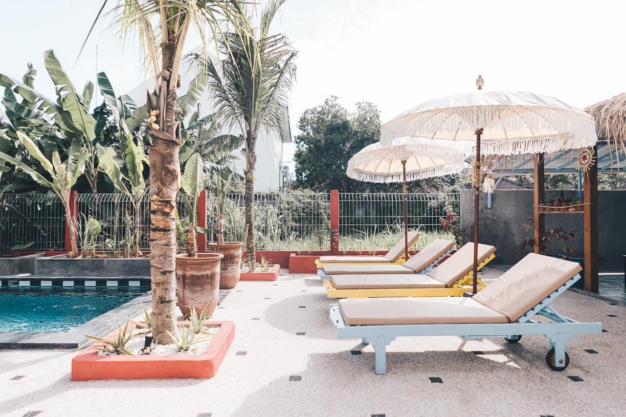 Sunflower Stay And Surf Canggu Exterior foto