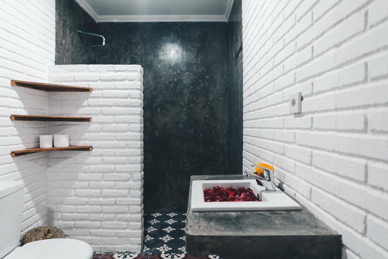Sunflower Stay And Surf Canggu Exterior foto